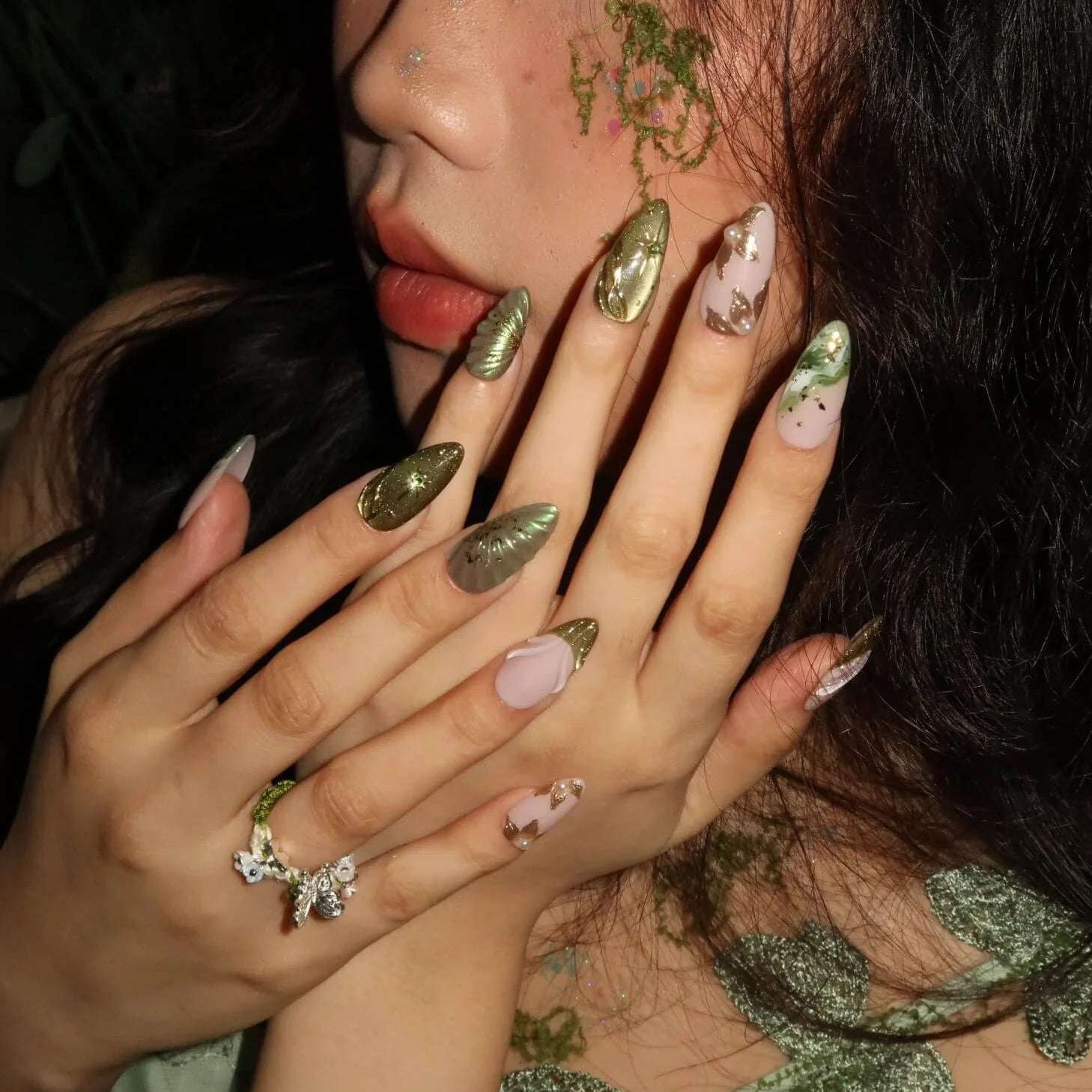 Glamorous Press-On Nails Collection – Rhinestones, Cat-Eye & Artistic Designs